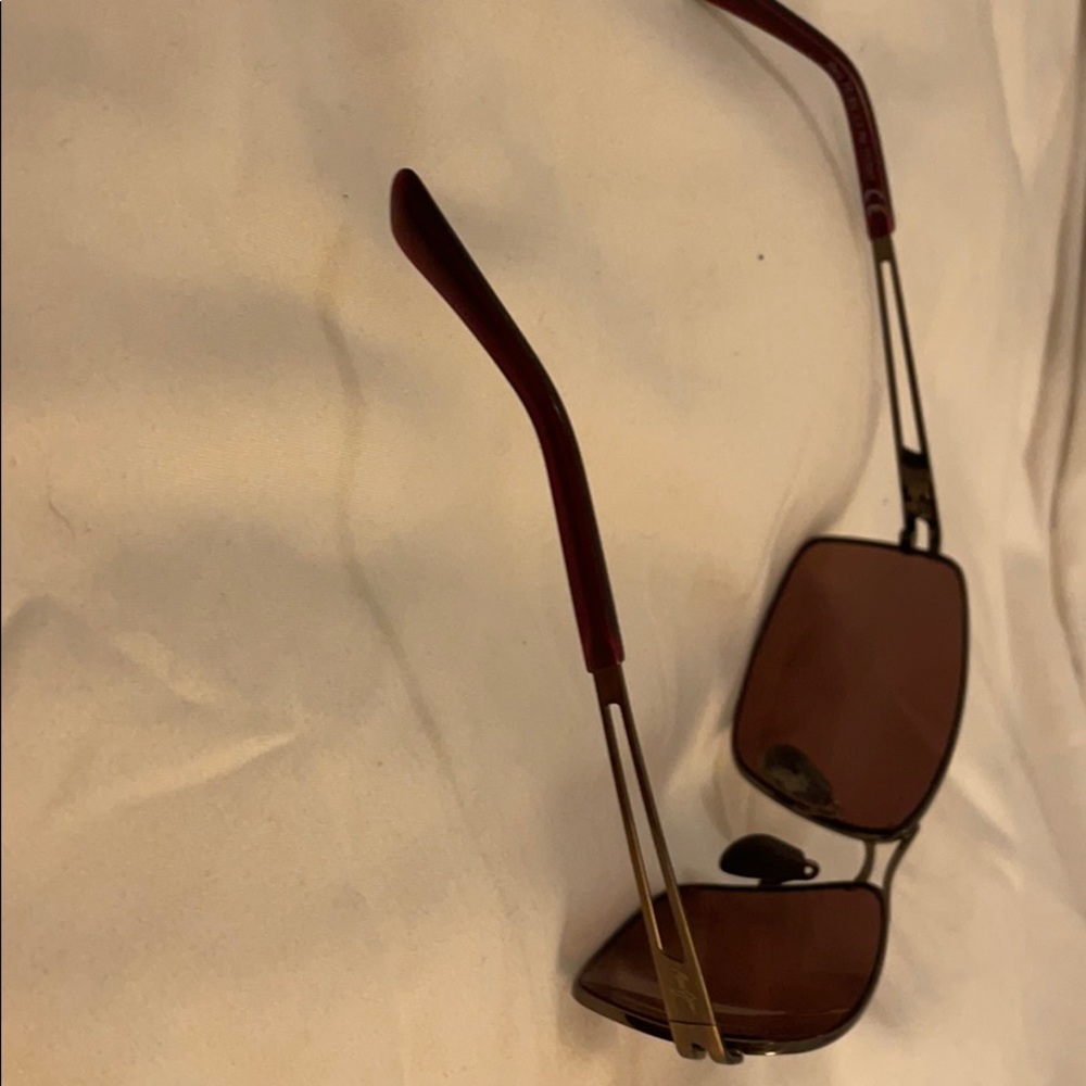 Sunglasses - Picture 5 of 8